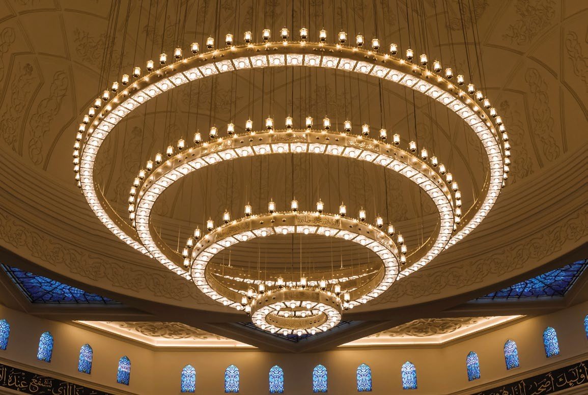 Lustre Asfour na Mesquita Al-Fattah Al-Alim